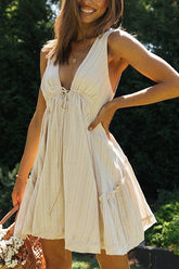 Embrace The Love Babydoll-Minikleid mit V-Ausschnitt und A-Linie – 3 Farben